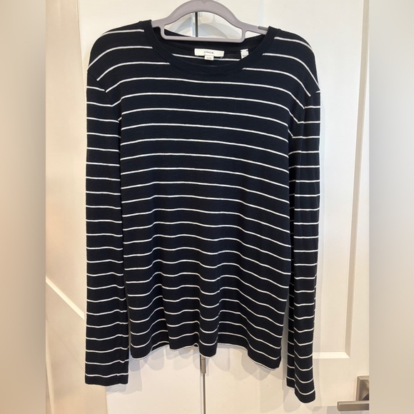 Vince Cotton and Modal Crew Neck Long Sleeve Tee. Size XL - Picture 2 of 6